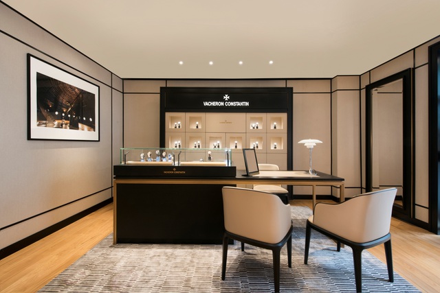 VACHERON CONSTANTIN OPENS A STORE AT A LUXURIOUS SHOPPING MALL IN