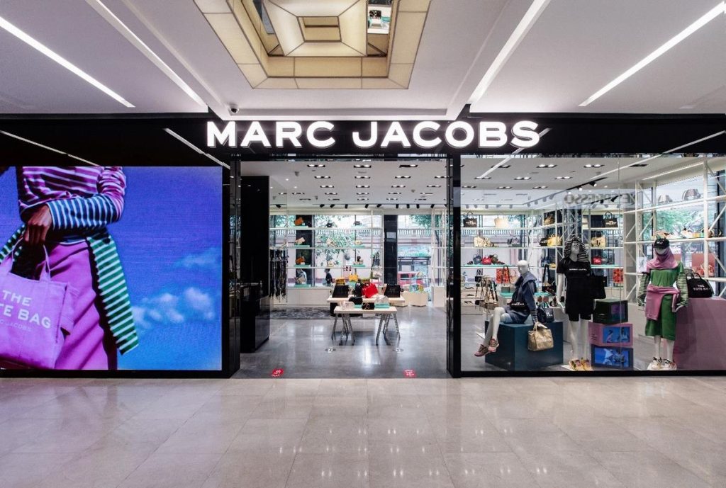 Marc Jacobs opens its first store in Ho Chi Minh City, many fashionistas are extremely excited